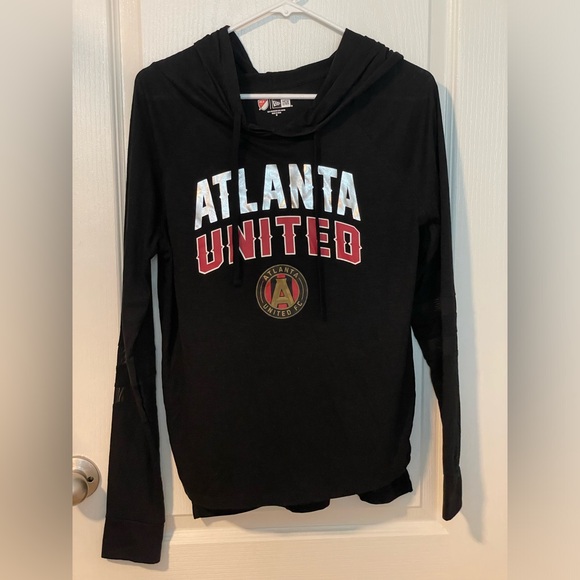 New Era Tops - NWOT New Era Women’s Atlanta United Hoodie Size M